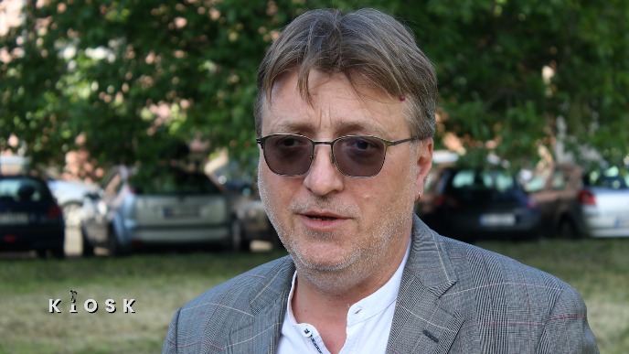 Izluđivanje nacije
